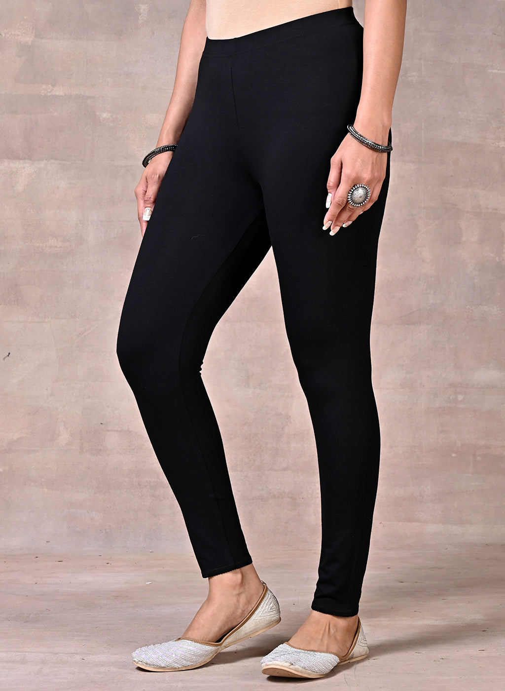 Women's Cotton Stretch Ankle Length Slim Fold-Over Tight Leggings // Solid  (Black), Size: M 