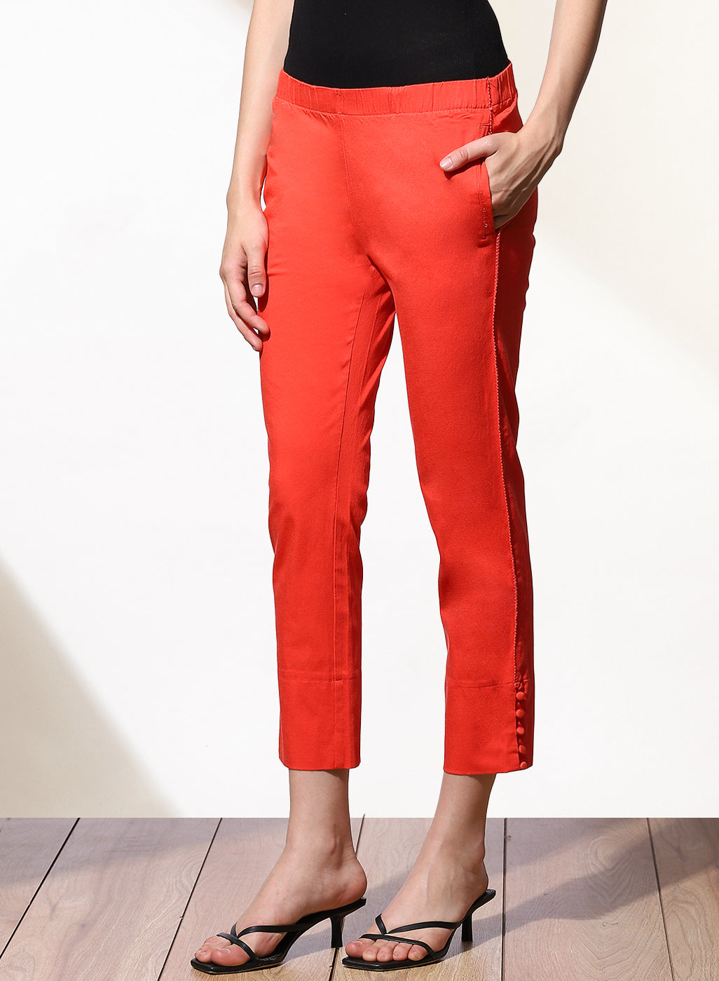 Capri Pants Solid Orange –