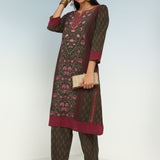 Green Kurta Set with Round neck and Contrast Front Placket