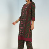 Green Kurta Set with Round neck and Contrast Front Placket