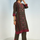 Green Kurta Set with Round neck and Contrast Front Placket