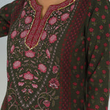 Green Kurta Set with Round neck and Contrast Front Placket