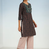 Green Round Neck Straight Fit kurti with Patch Work