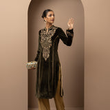 Green Velvet Kurta With Geometrical Sequins Work