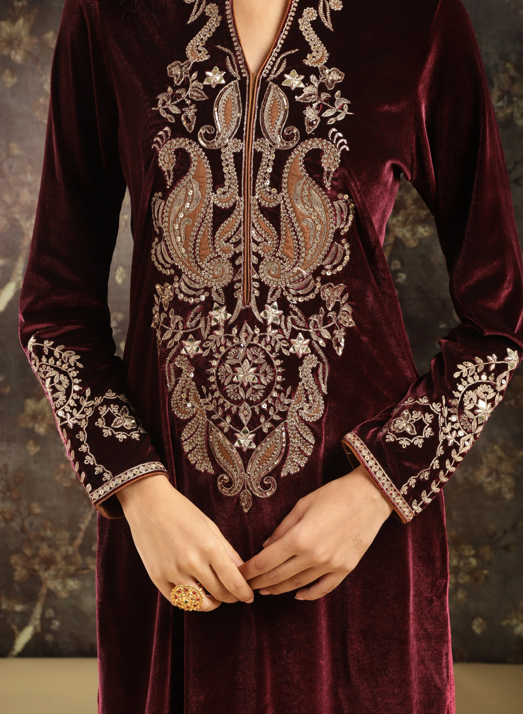 Fuchsia Embroidered Party wear Velvet Kurta Set Lakshita