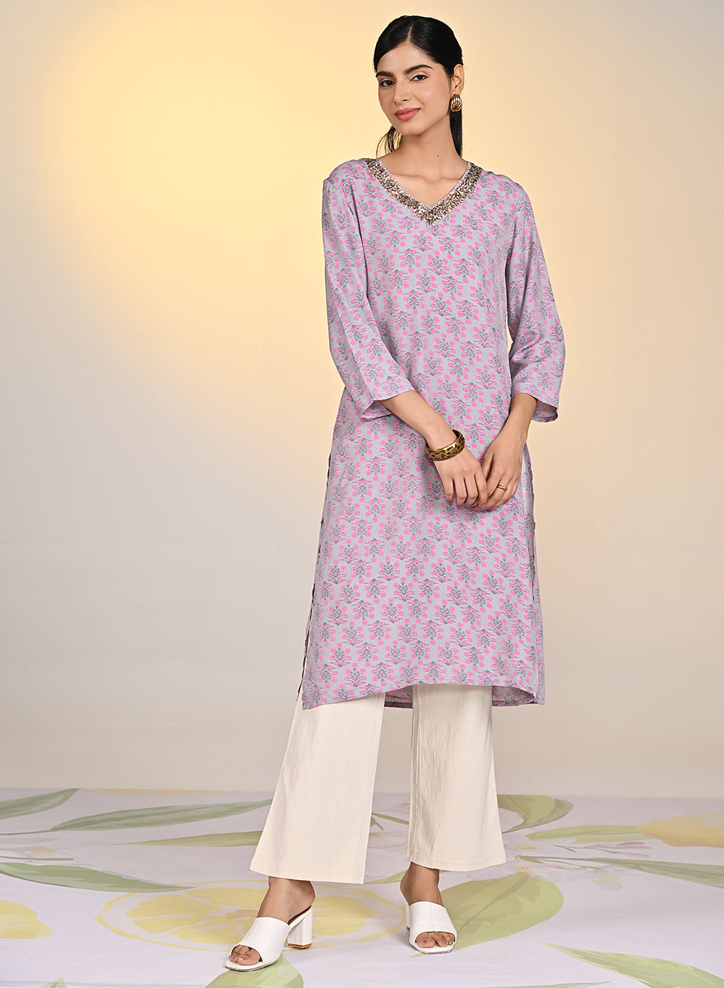 Full front view of Nadia Light Purple Printed V-Neck Kurta