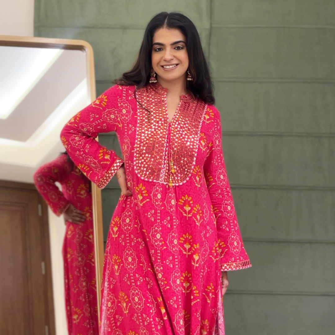 Ninshtha Gandhi Posing with Sania Fuchsia PinkPrinted Rayon Kurta Set from Lakshita