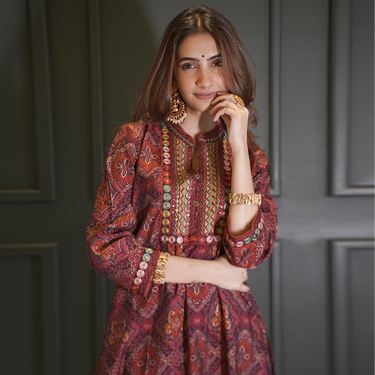 Shreya Lakhani With Samiya Printed Kurta, Having Thread Embroidery With Sequin Highlights 