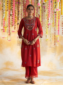 Red Kurta Set With Heavy Embroidery - Lakshita